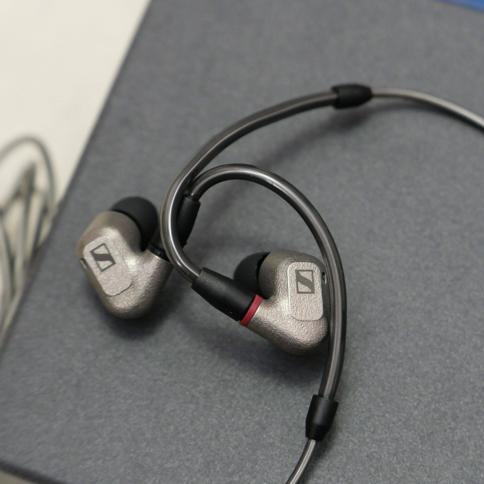 9新 SENNHEISER/森海塞尔 森海塞尔3.5mm有线耳机孤品