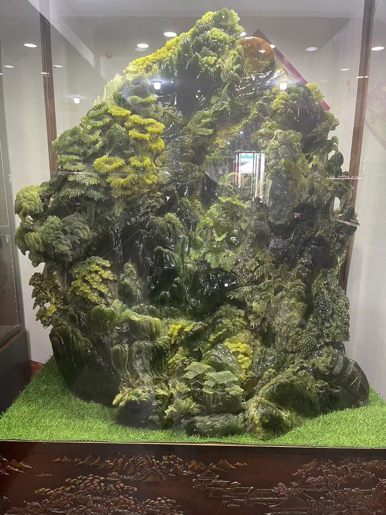 天然岫玉手工雕刻山水摆件