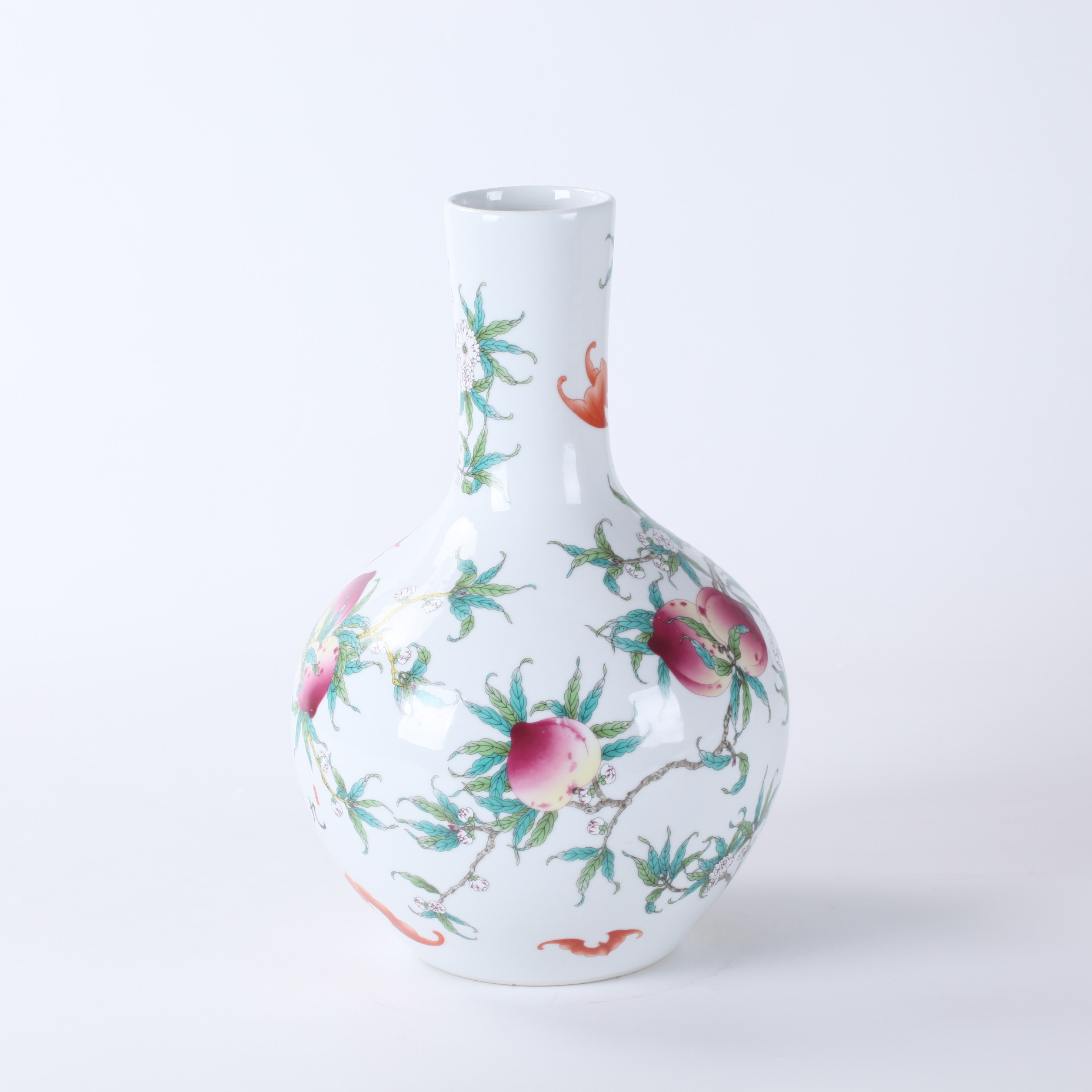 景德镇粉彩九桃天球瓶