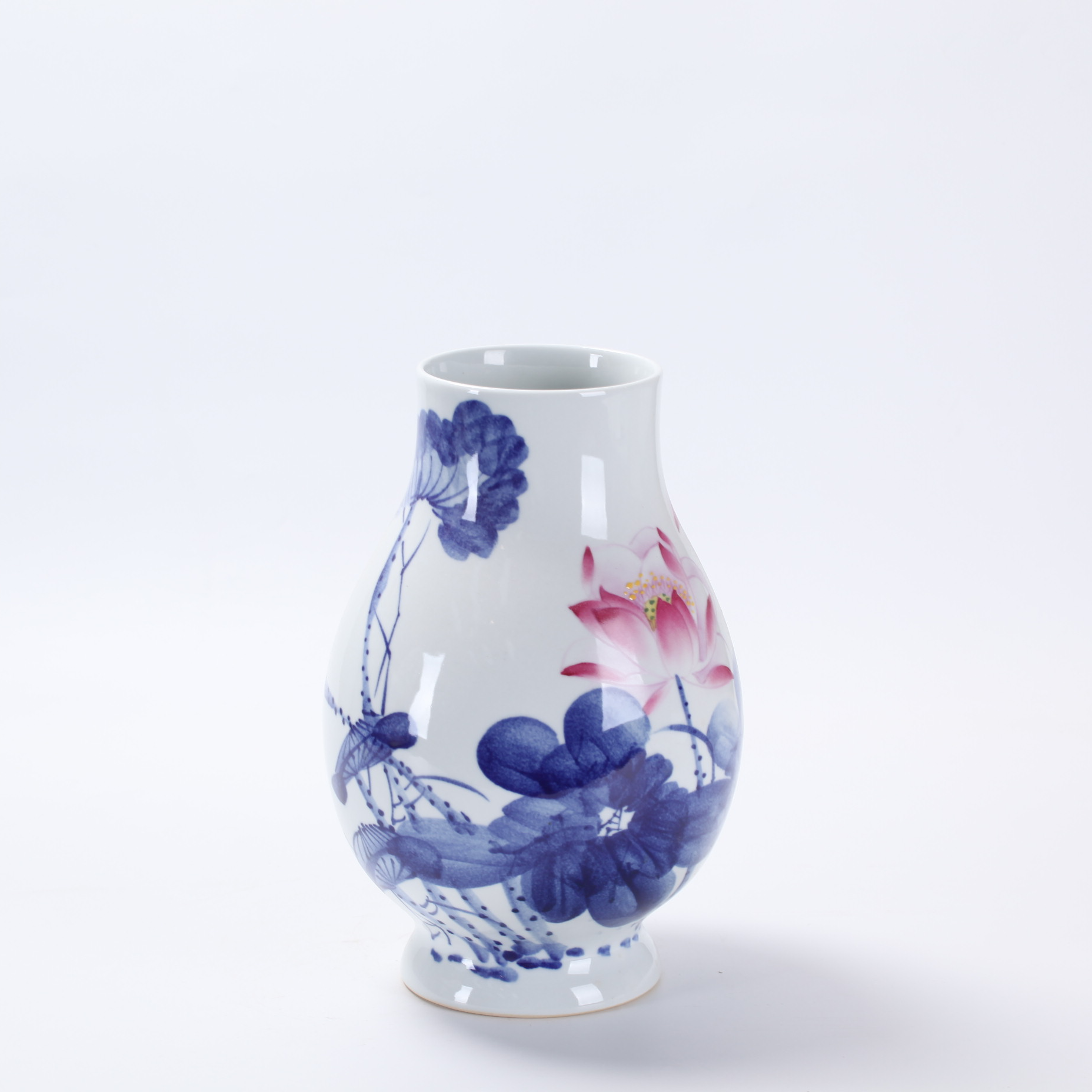 景德镇青花釉上红荷韵福筒樽瓶