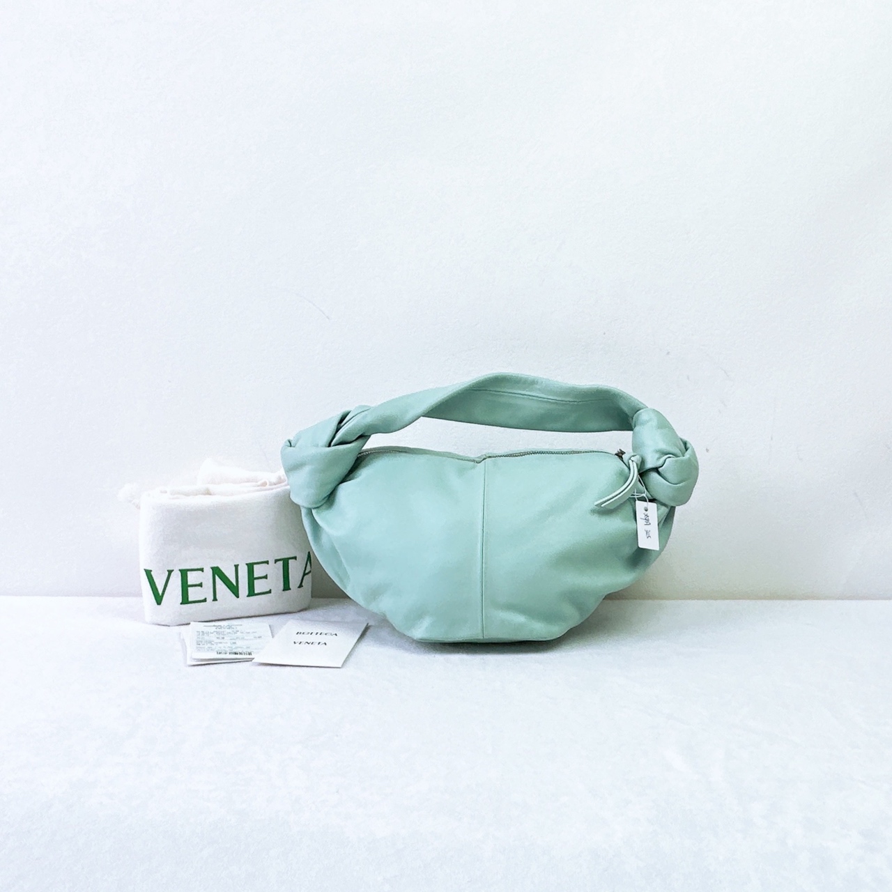 95新 BOTTEGA VENETA/葆蝶家 手提云朵包/29*17/成色/Xspa305