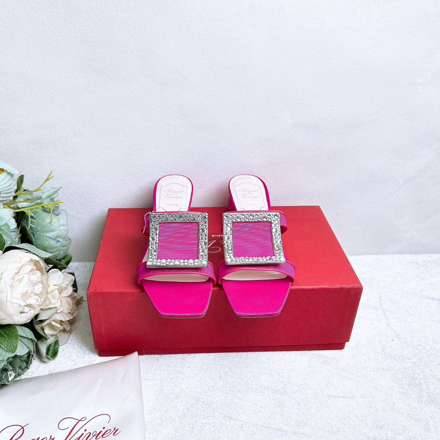 全新未使用 Roger Vivier/罗杰·维威耶 高跟/35.5/成色/Xsp29055