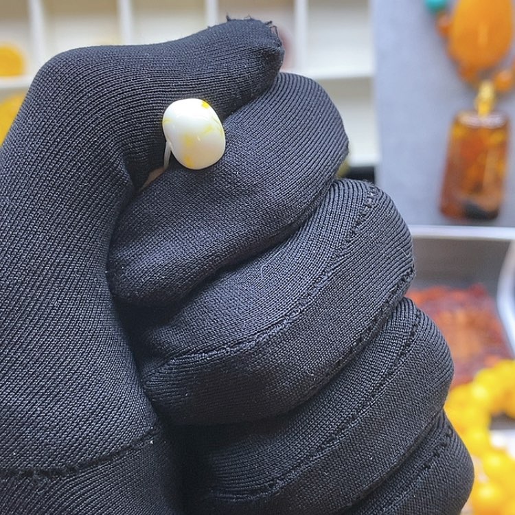 【闪购商品】蜜蜡耳饰未镶嵌