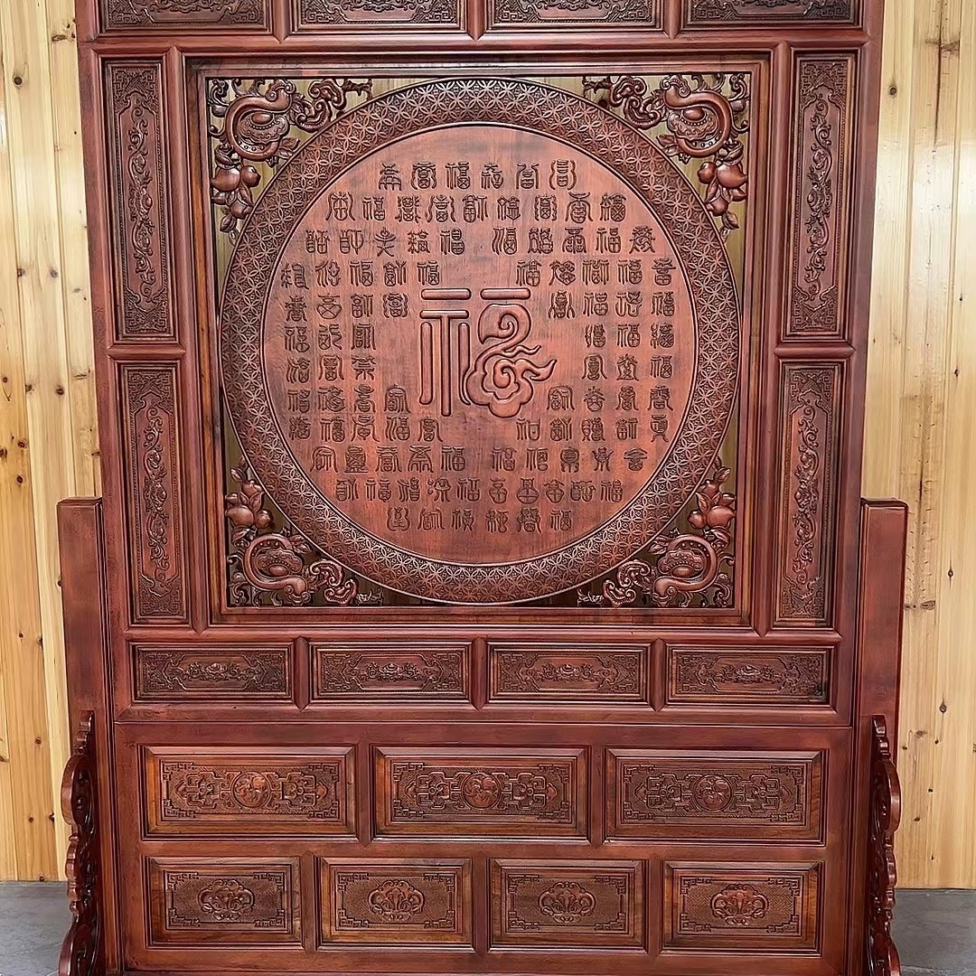 香樟木古典雕花屏风，采用浮雕加透雕工艺，颜色做旧仿古色木质
