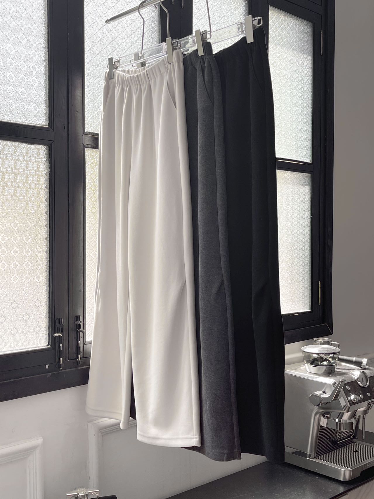 秋冬新品澳洲绵羊毛混纺织面手感软绵细腻T收褶廓形长裤阔腿裤