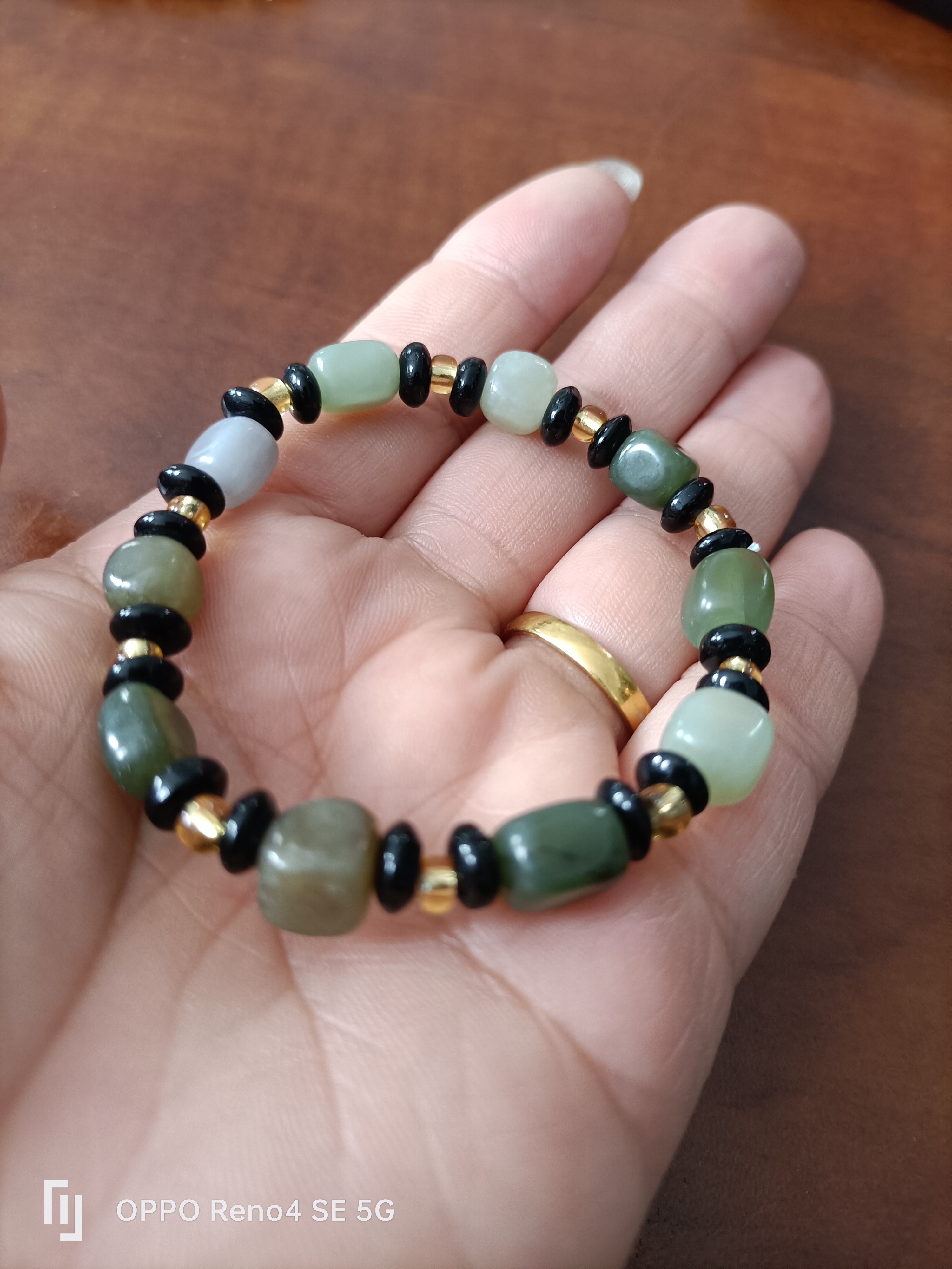 和田玉山料随型珠手串女士款