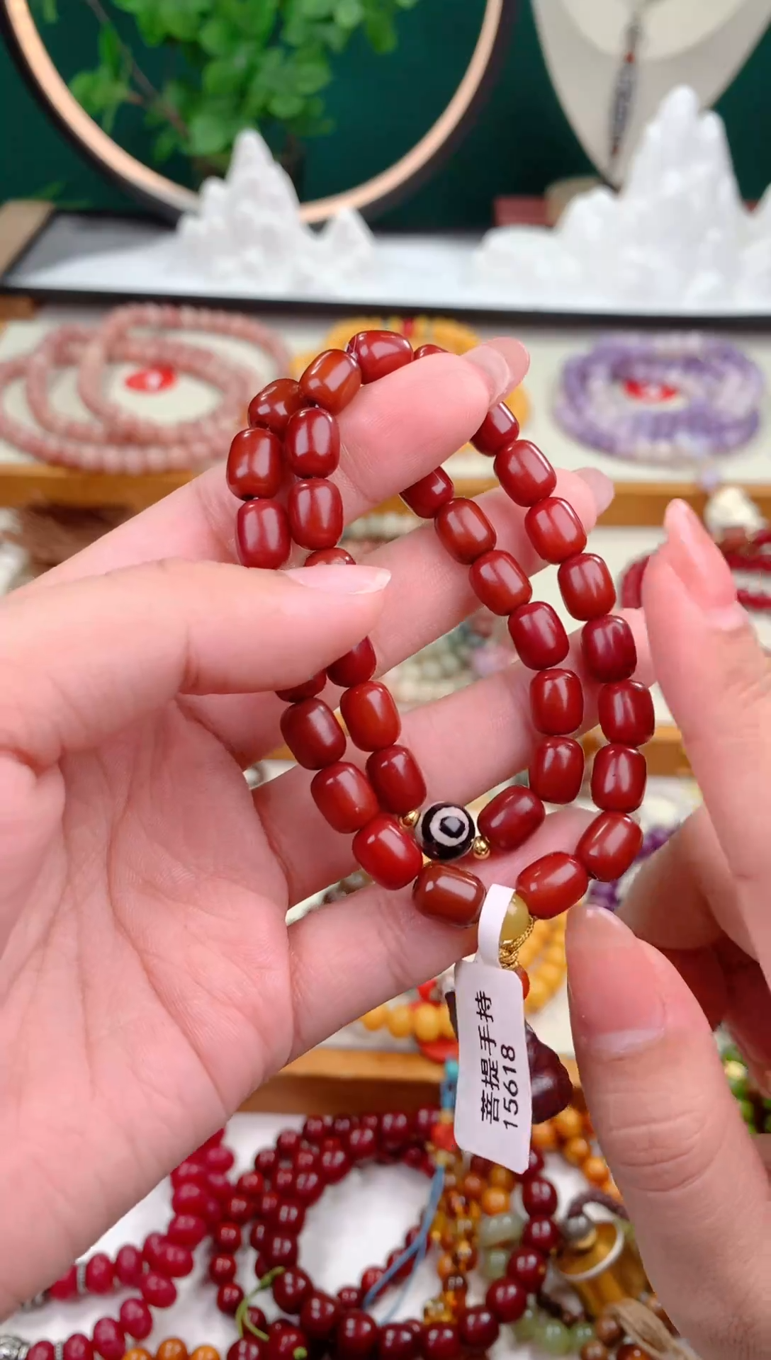 【闪购商品】白玉菩提吊坠砂砂红枣珠双圈