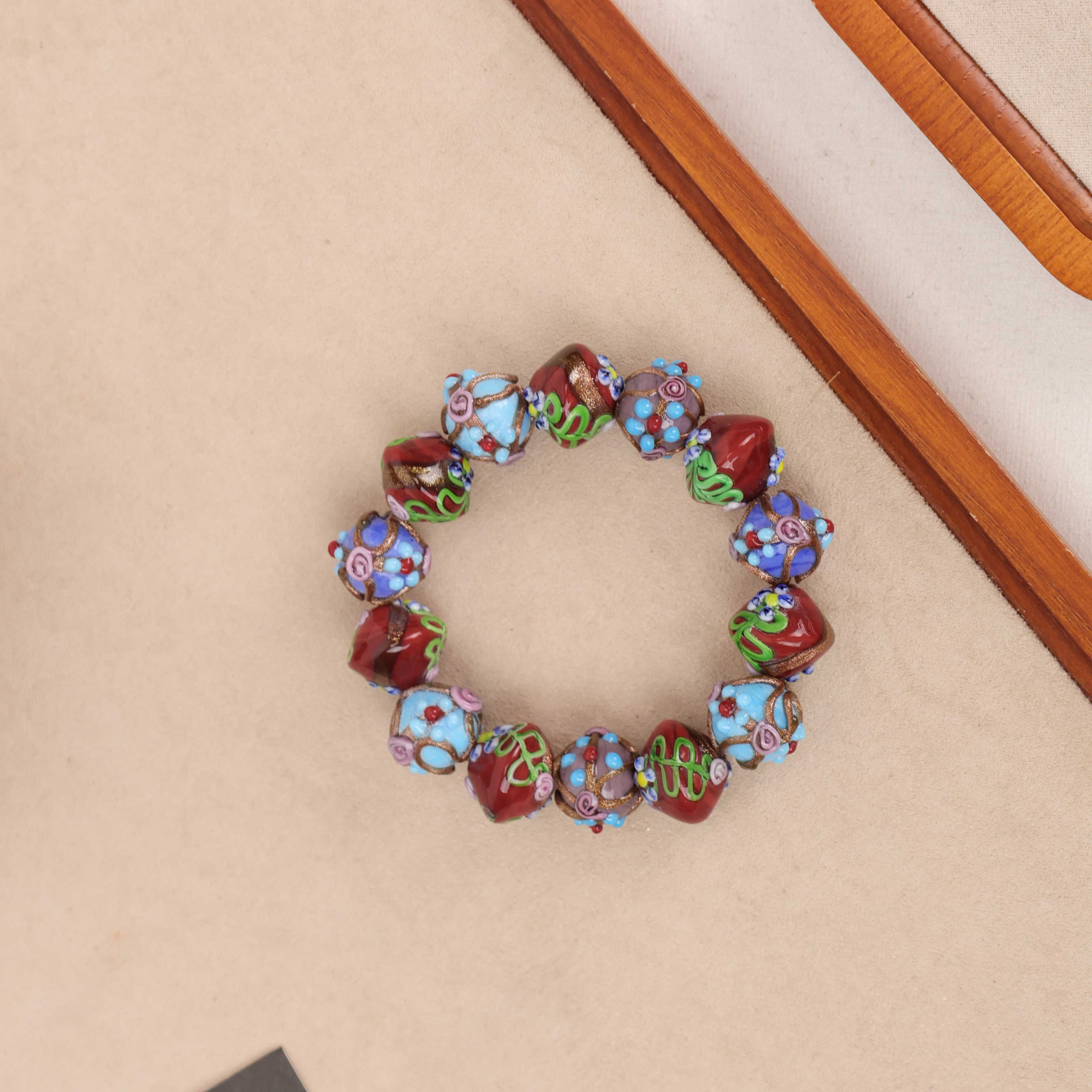 合金手链 玉楼东合金手链 LZ2041-1 彩色小花的飞碟琉璃手串