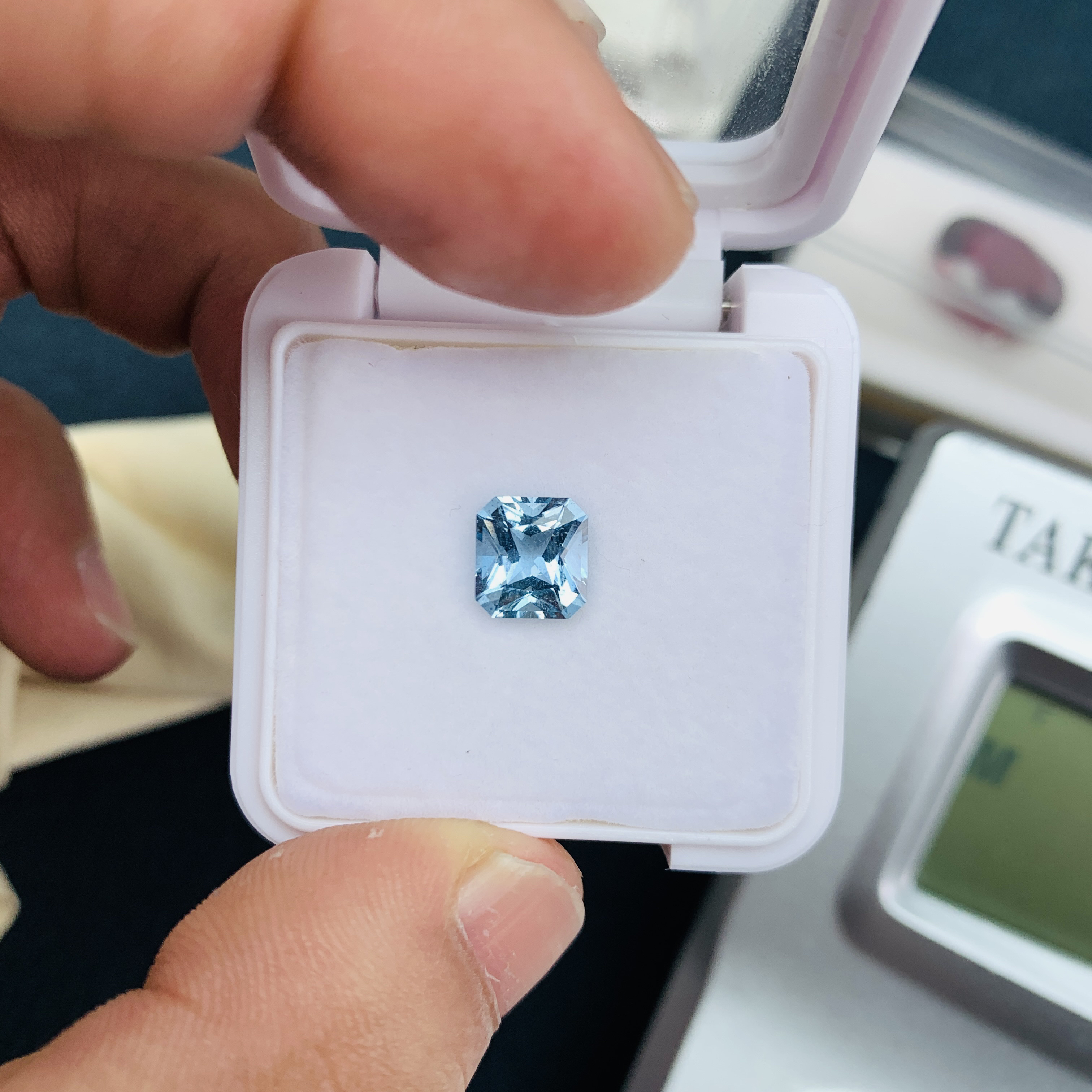 圣玛色海蓝宝重量1.79克拉