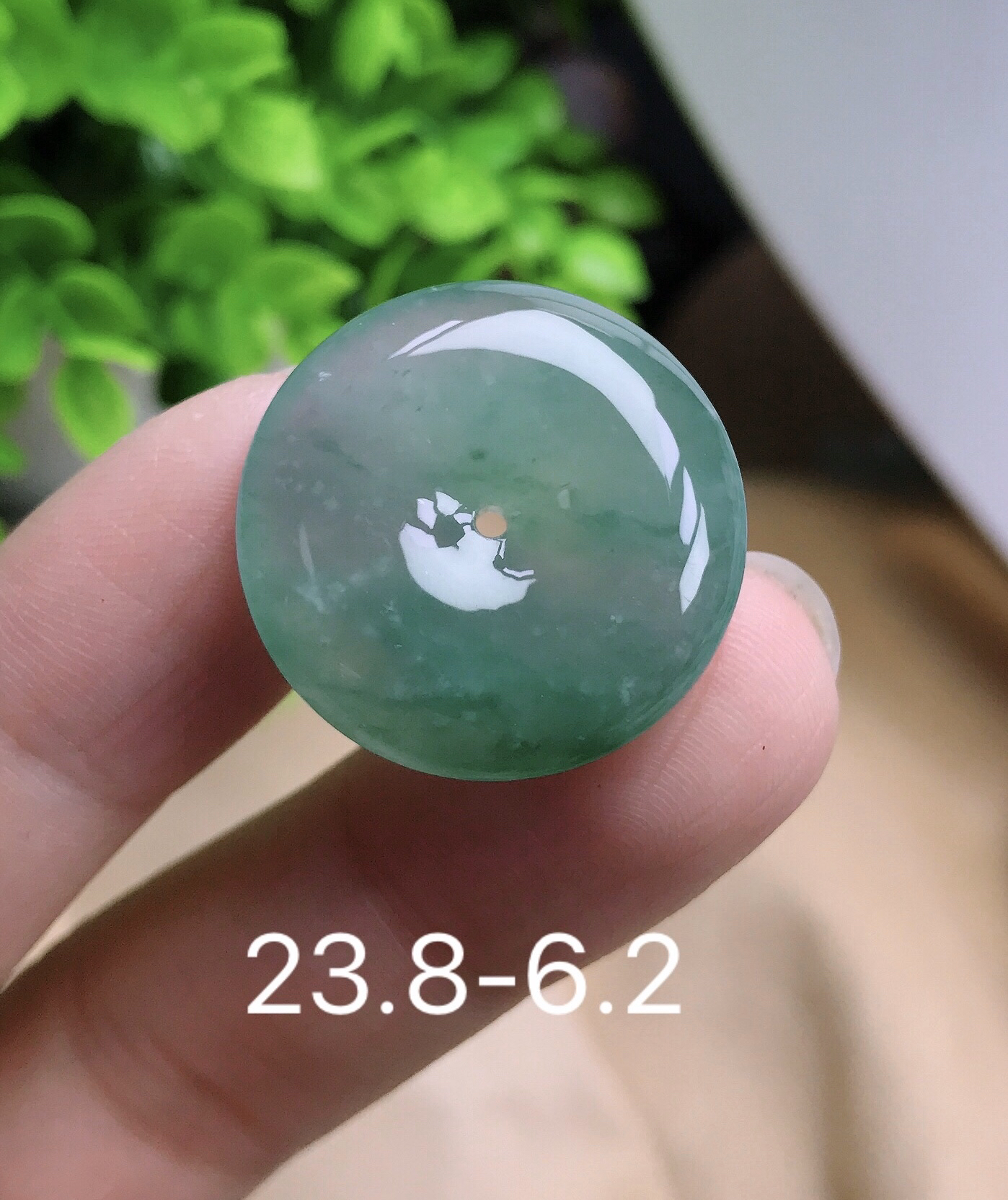 缅甸翡翠A货冰种起胶飘花平安扣吊坠