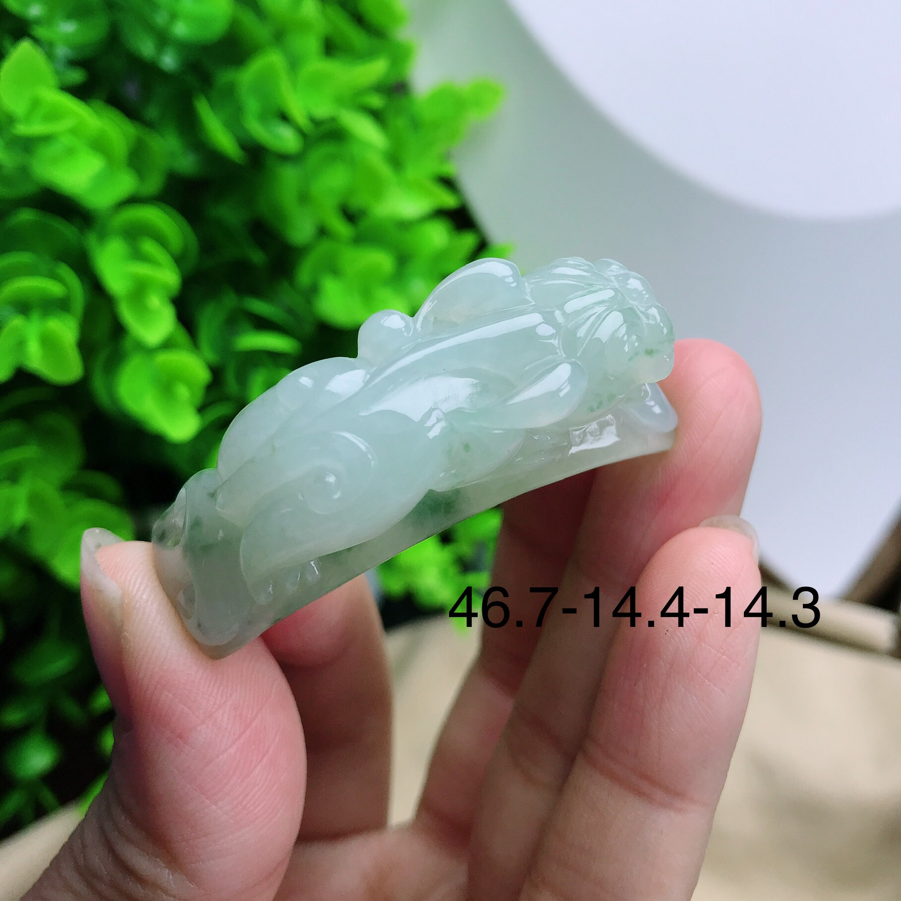 缅甸翡翠A货冰种飘花貔貅手牌