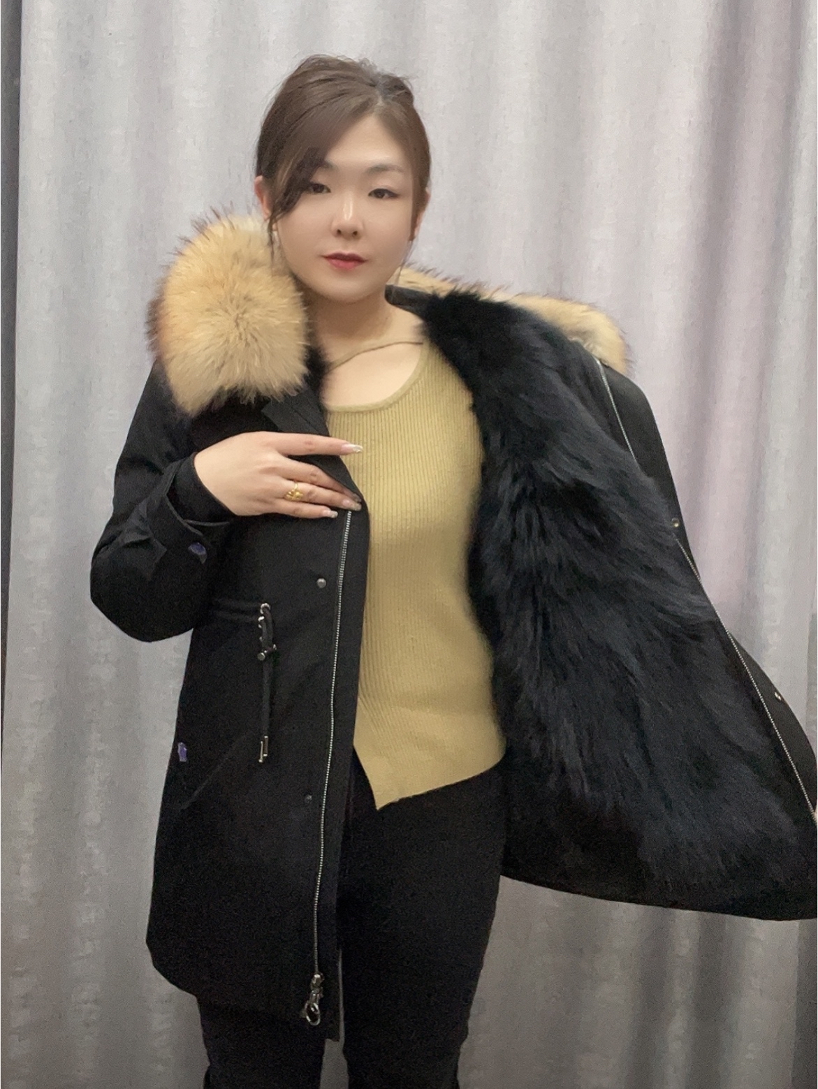 2023年新款女士派克服内胆可拆卸修身款外套大衣