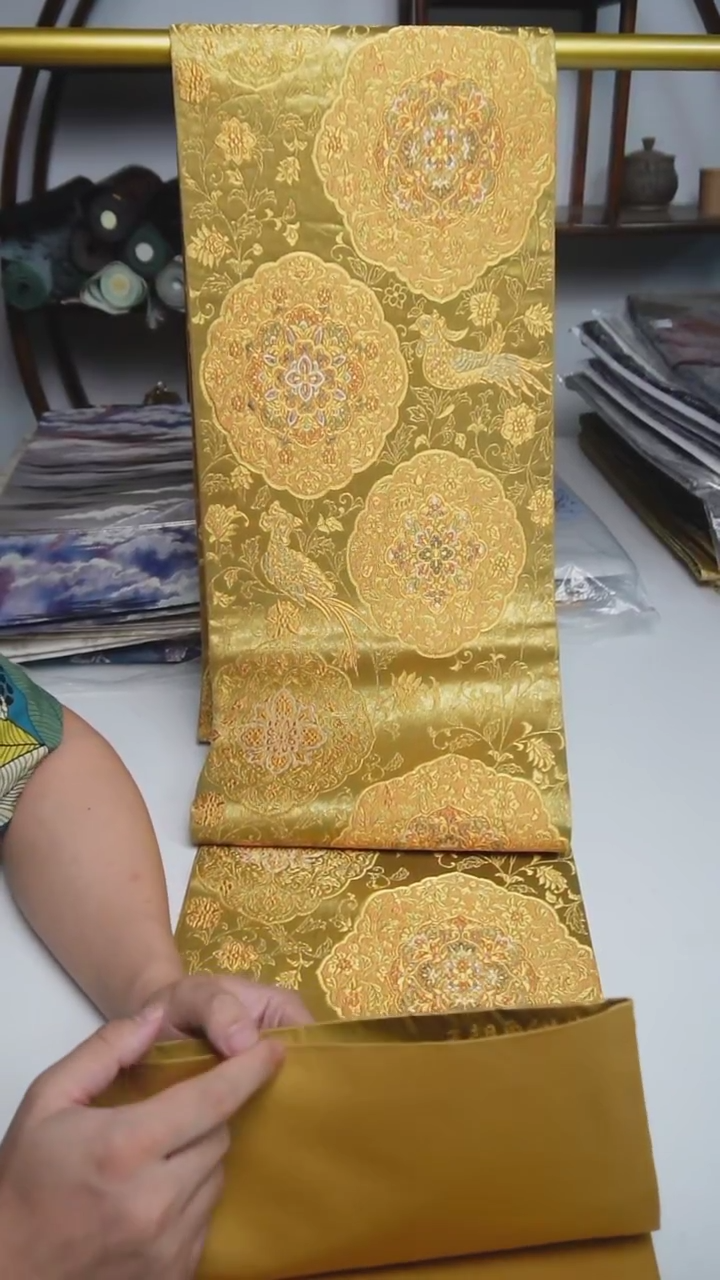 【闪购商品】织绣134.六通金色宝相