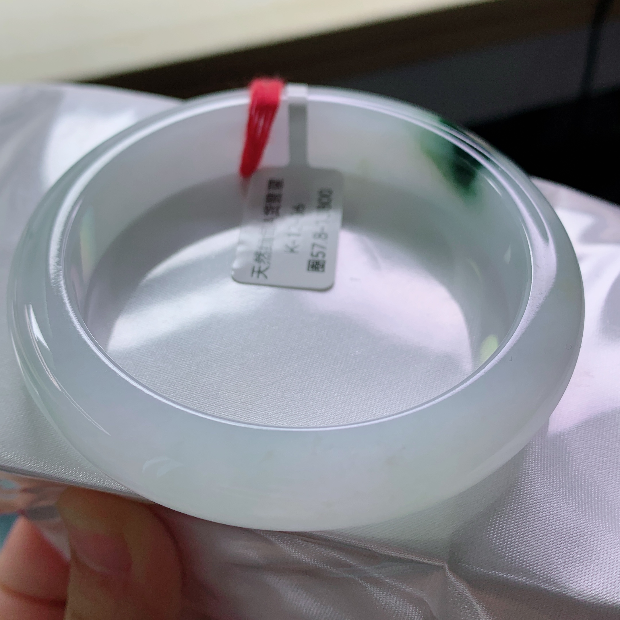 57.8圈口天然缅甸A货翡翠冰飘花宽边细腻手镯女款玉镯