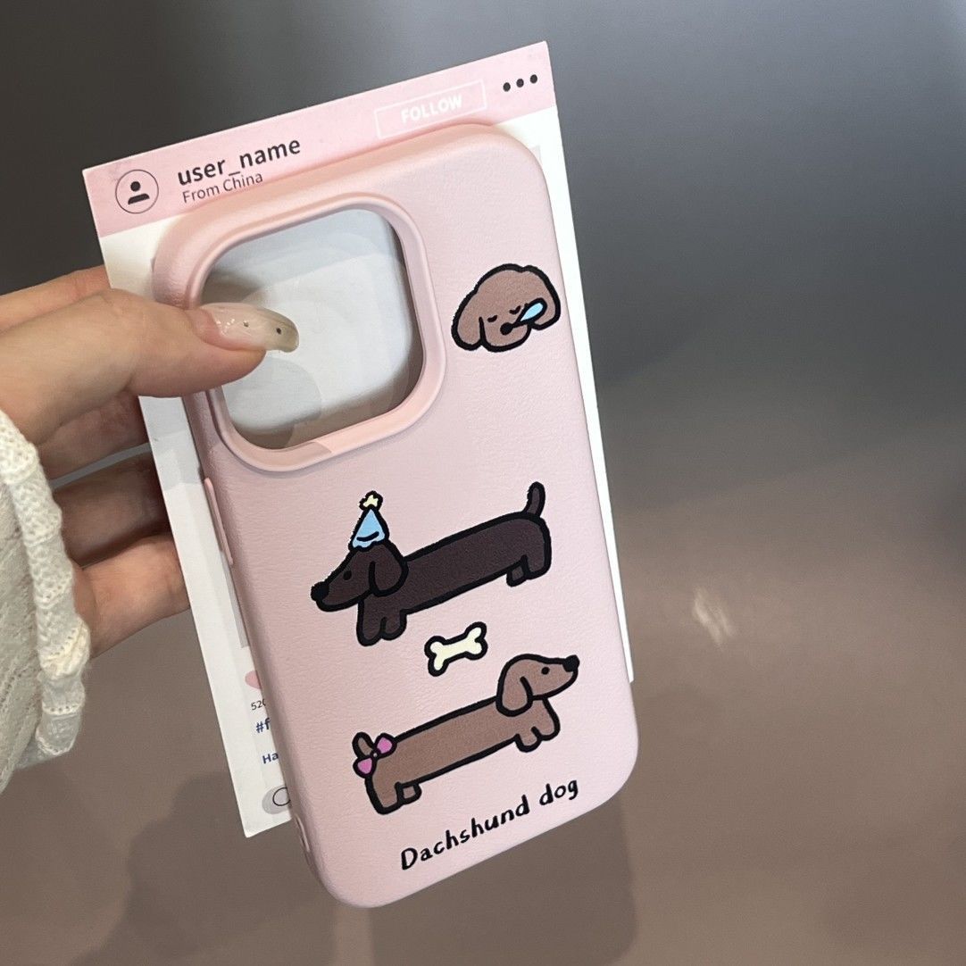 卡通粉色皮纹腊肠狗适用iPhone15promax苹果15手机壳14新款13全包