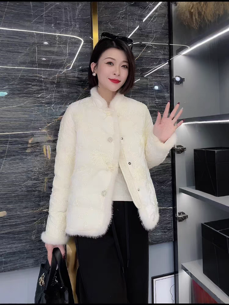 9042款芭莎家鹅绒服