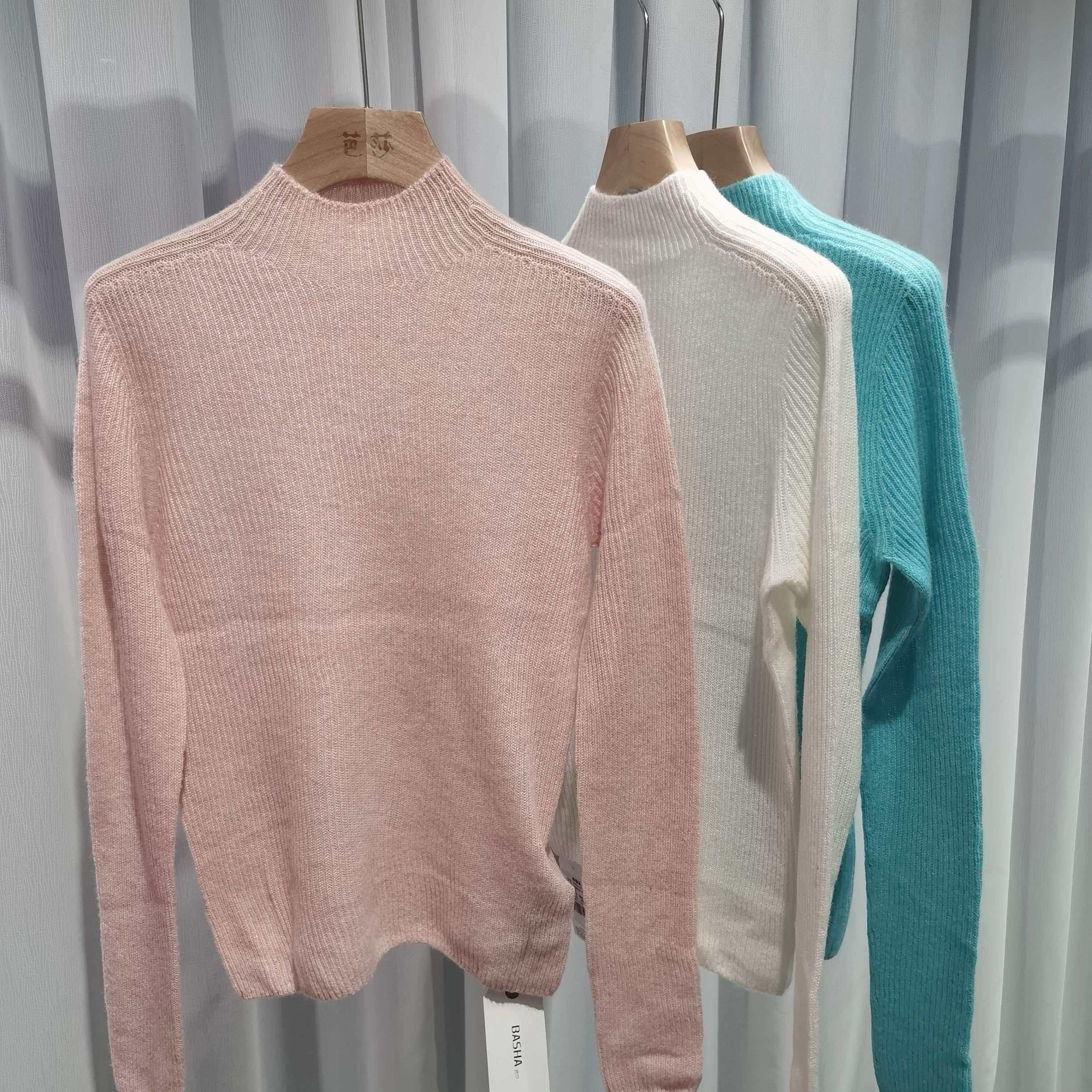 0189芭莎家中领细条山羊绒上衣