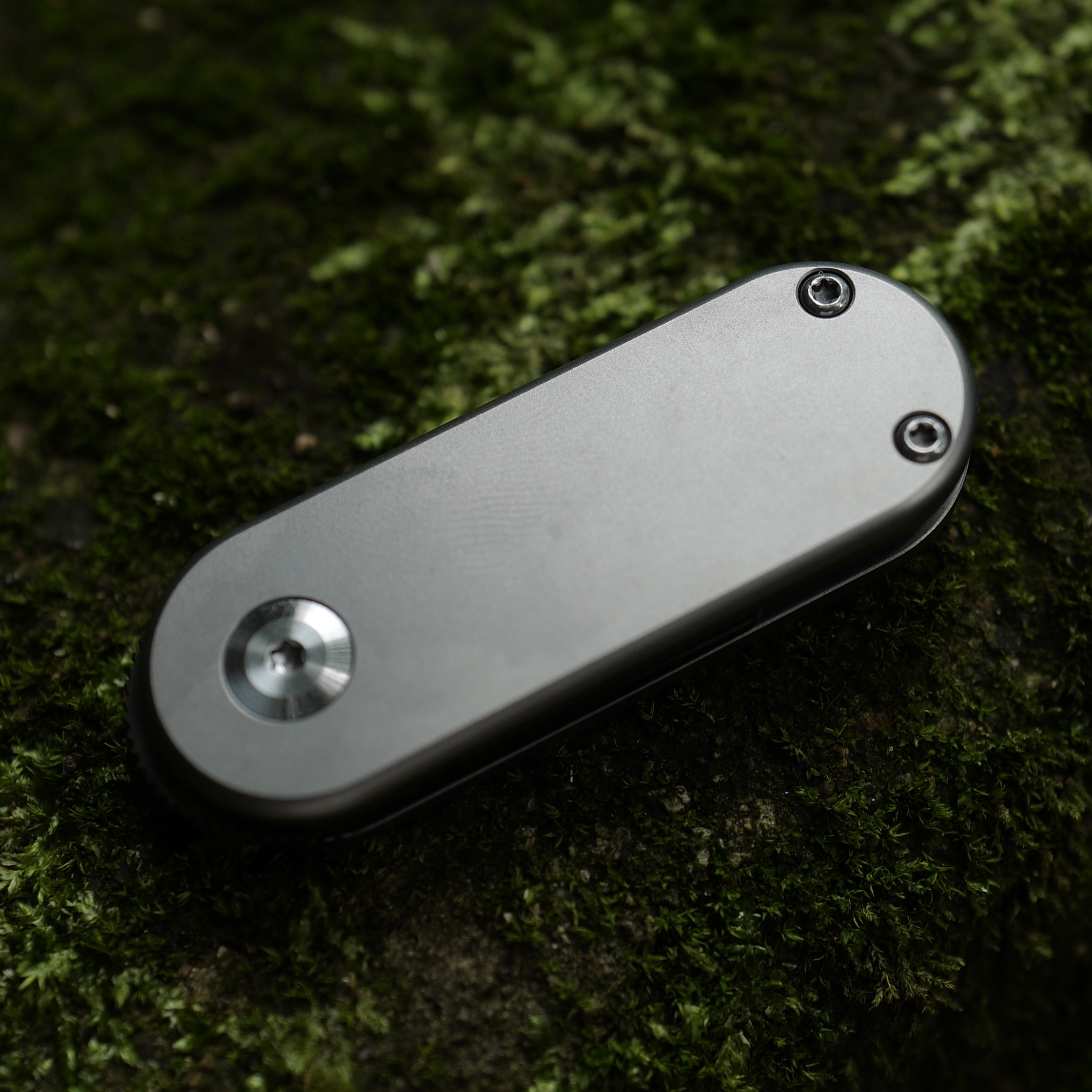 新玩艺术s390小胶囊钛合金小刀