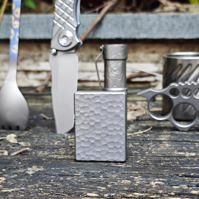 剜钛CNC全套陨石捶擂纹CNC钛合金打火机外壳加不同进口充电气内胆