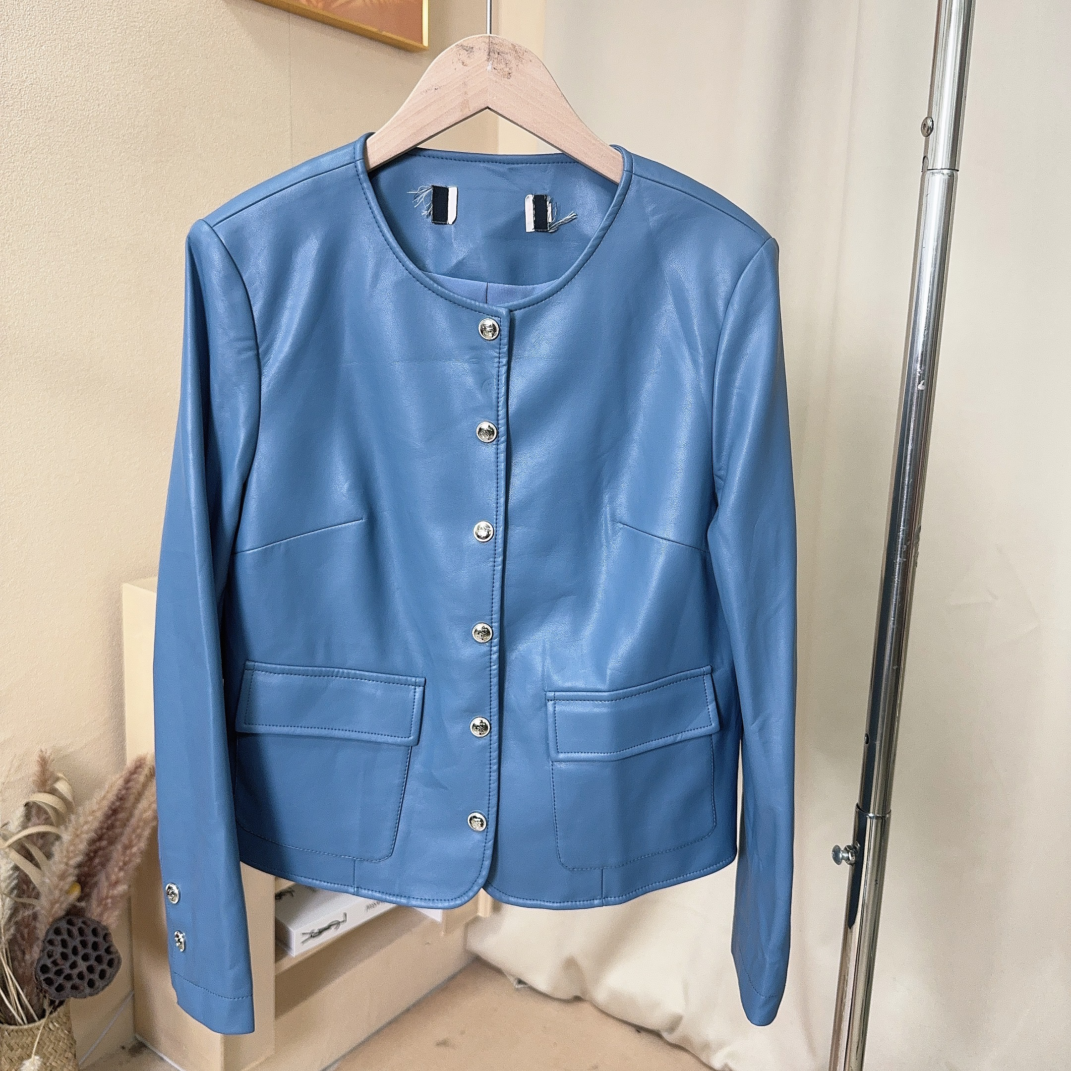 【051～060】直播间拍雾霾蓝外套