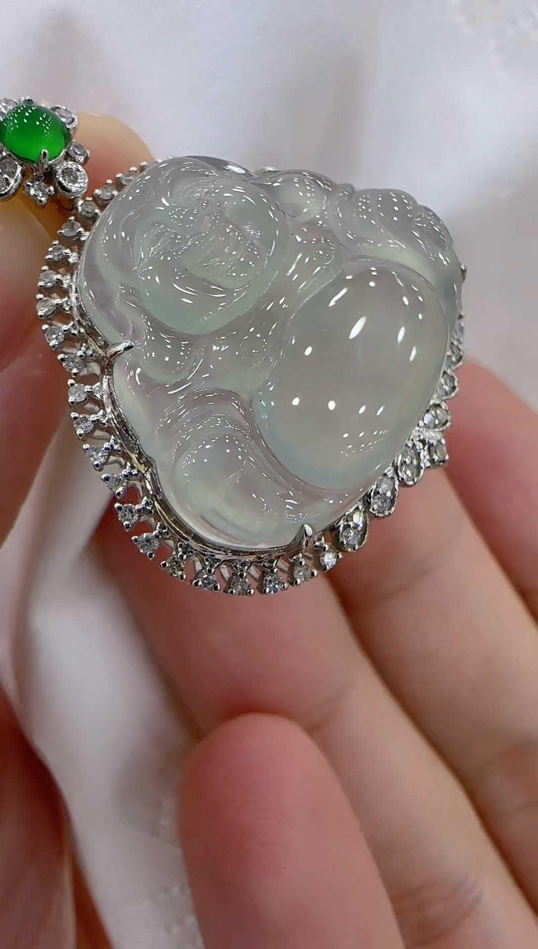 【闪购商品】翡翠吊坠(不含链)18K金镶嵌