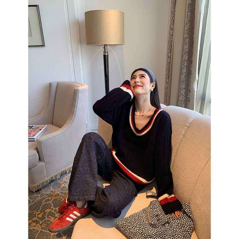 今屿花花慵懒风秋冬毛衣2024年新款设计感羊毛套头毛线衣冬季穿搭