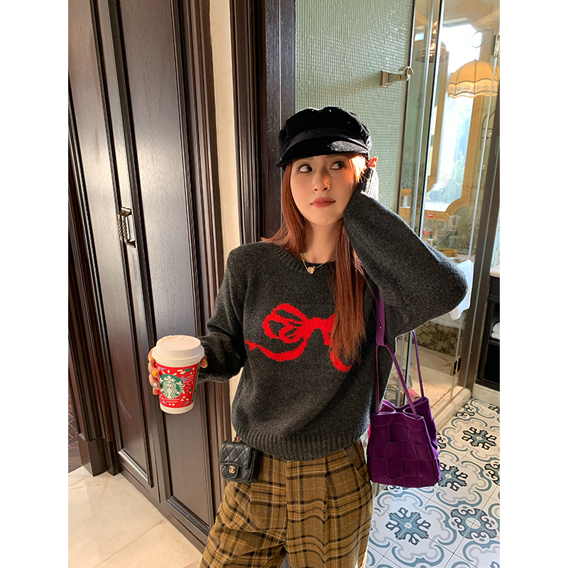今屿花花高级感超好看深灰色蝴蝶结毛衣女款2023新款秋冬套头羊毛