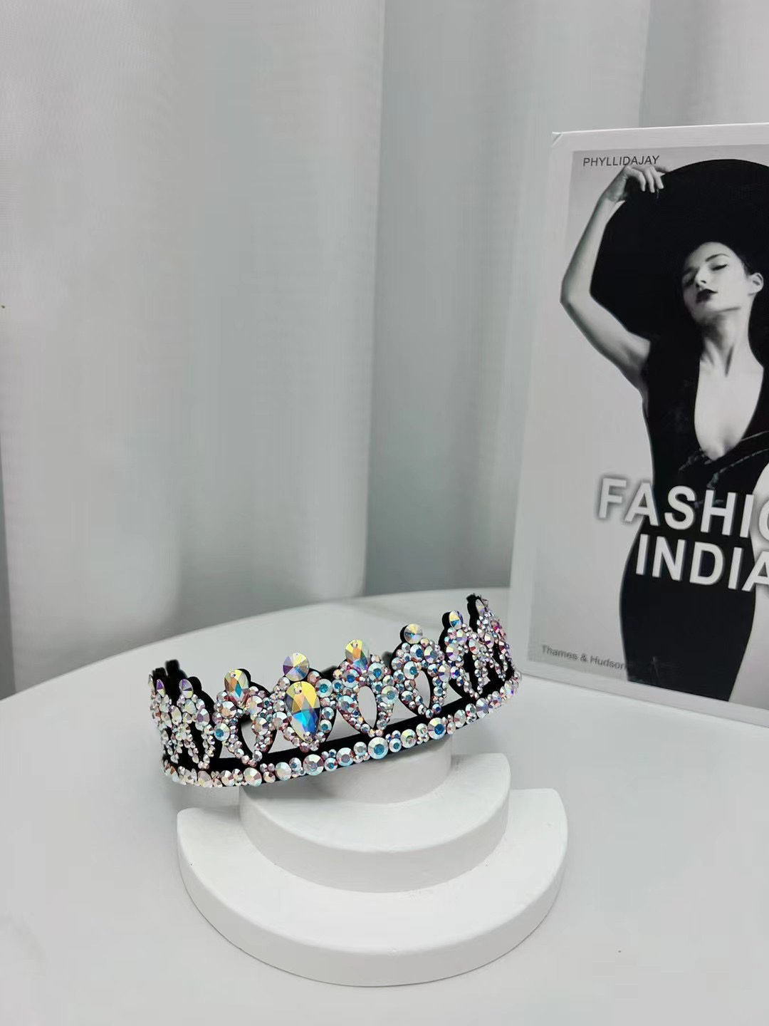 价格专拍皇冠满钻轻奢发箍进口满钻头箍生日礼物公主