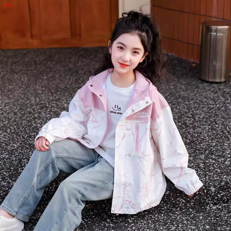 女童外套春秋款2025新款童装女中大童春季连帽衣服儿童春装冲锋衣