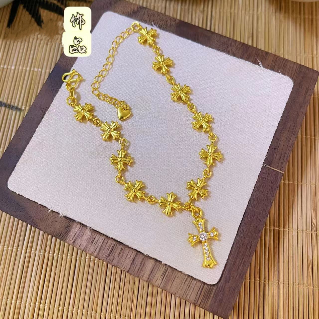 铜合金手镯 新款高保色古法民族风精工克罗心镶钻十字架手链