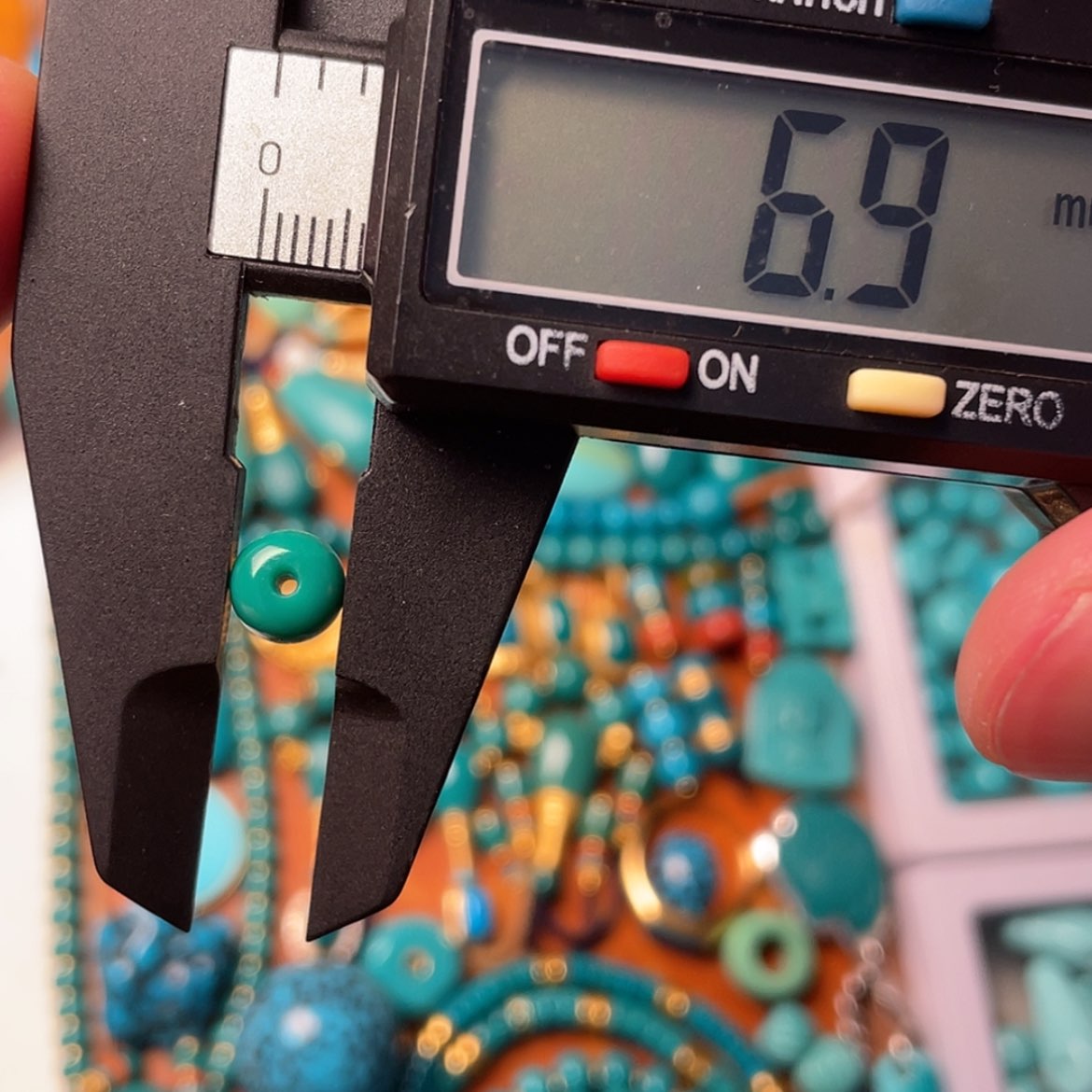 【闪购商品】绿松石颈饰未镶嵌听**声