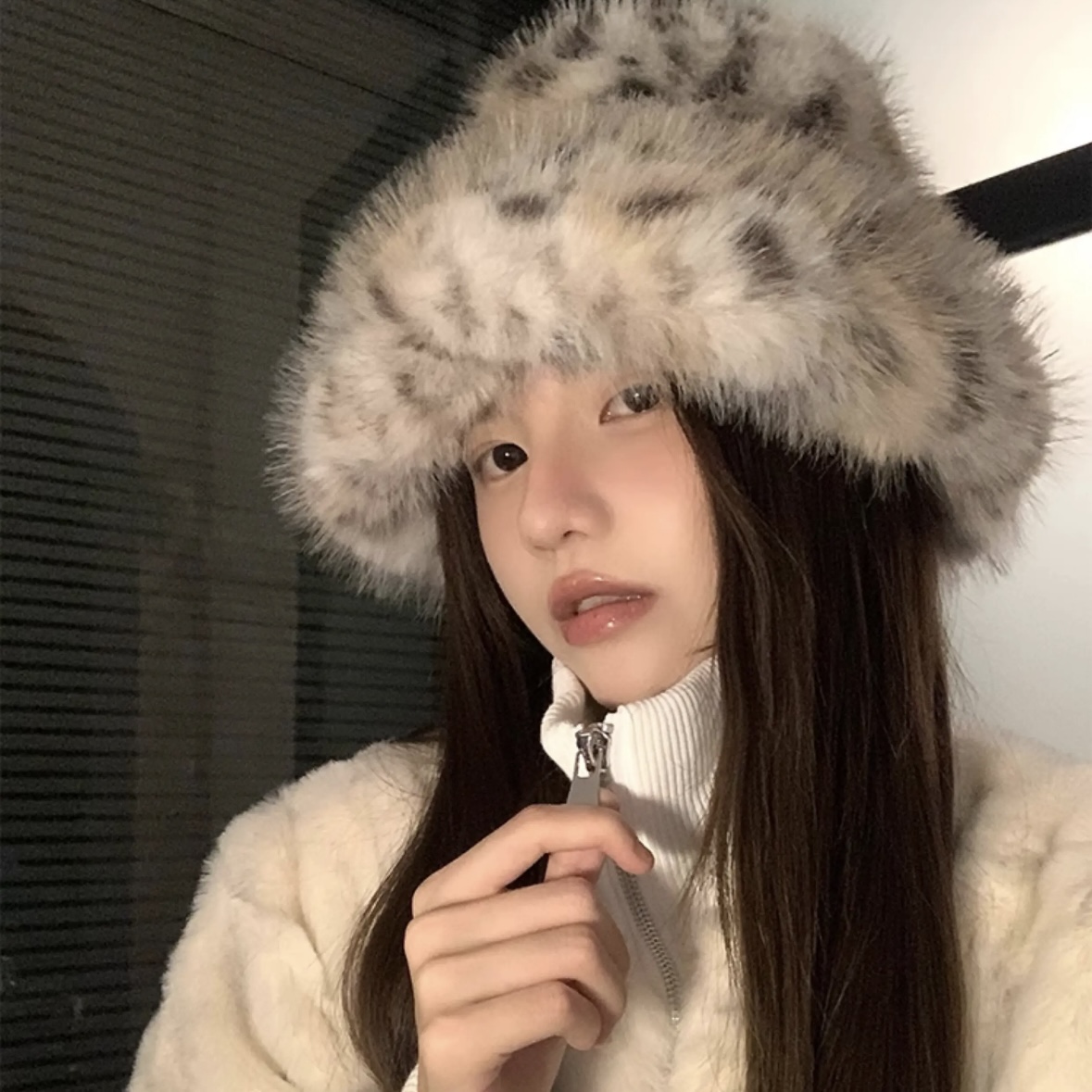 新款兔毛豹纹渔夫帽加厚加大显脸小拽姐必备保暖防寒毛绒绒盆帽