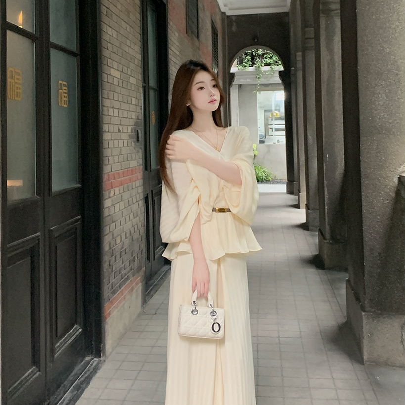 佐佐家小个子高级感V领气质衬衫上衣女夏季垂感阔腿裤两件套法式