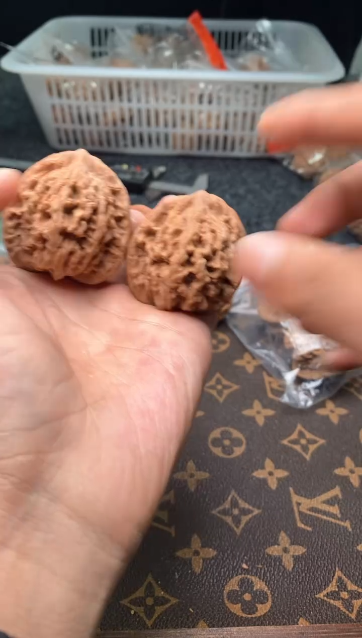 【闪购商品】文玩核桃把件43虎125