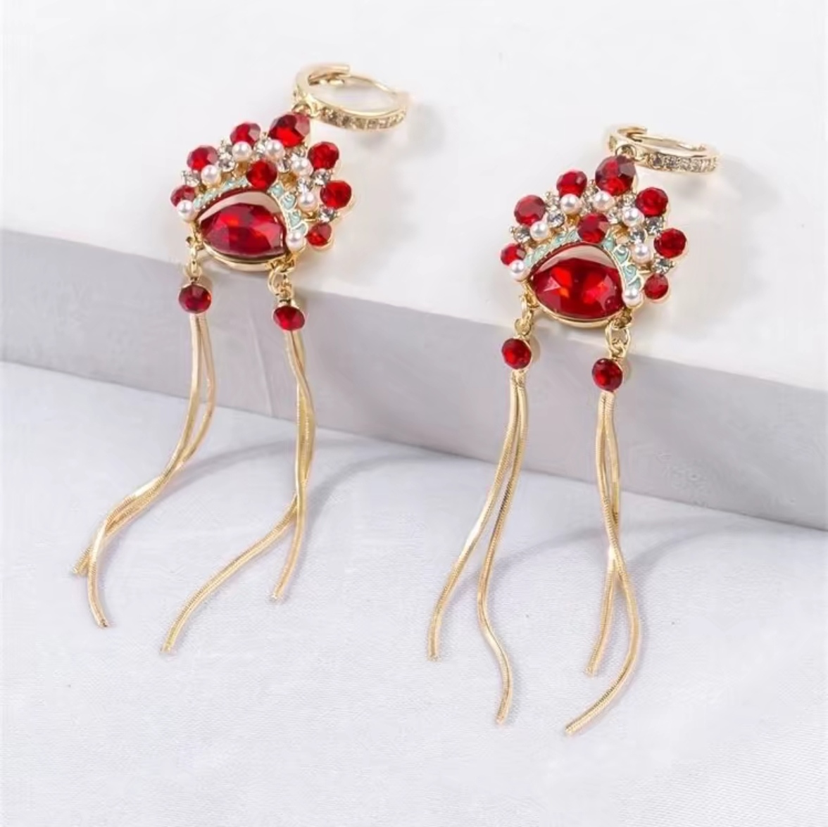 铜合金合成锆石耳饰 中国风国潮喜庆脸谱流苏耳环红色