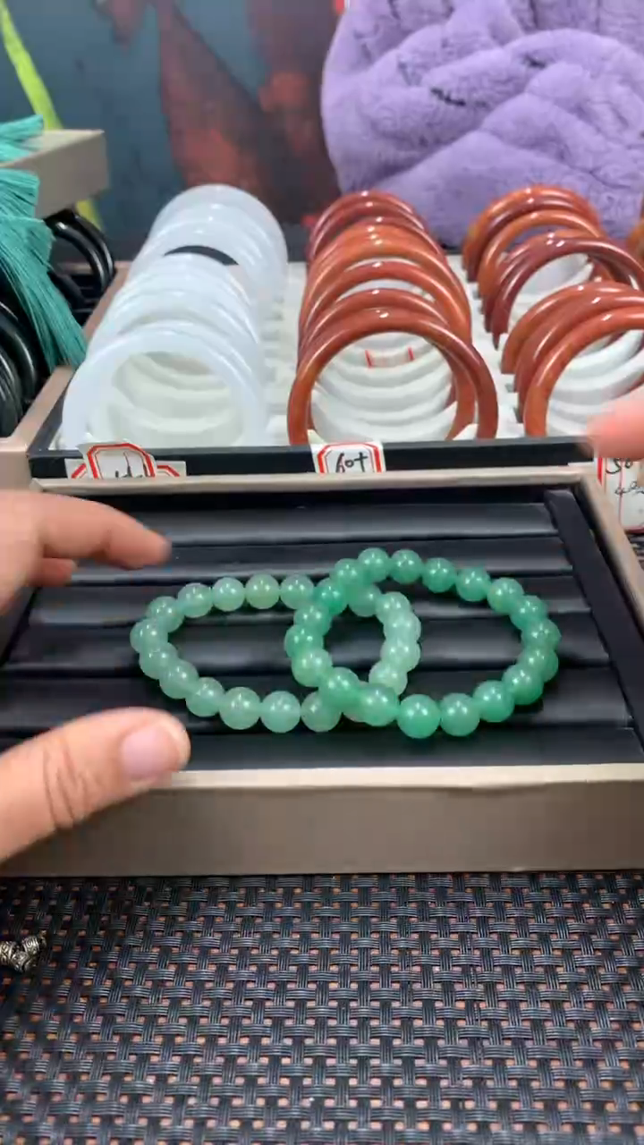 【闪购商品】石英质玉手链未镶嵌多样性发货拍一发一