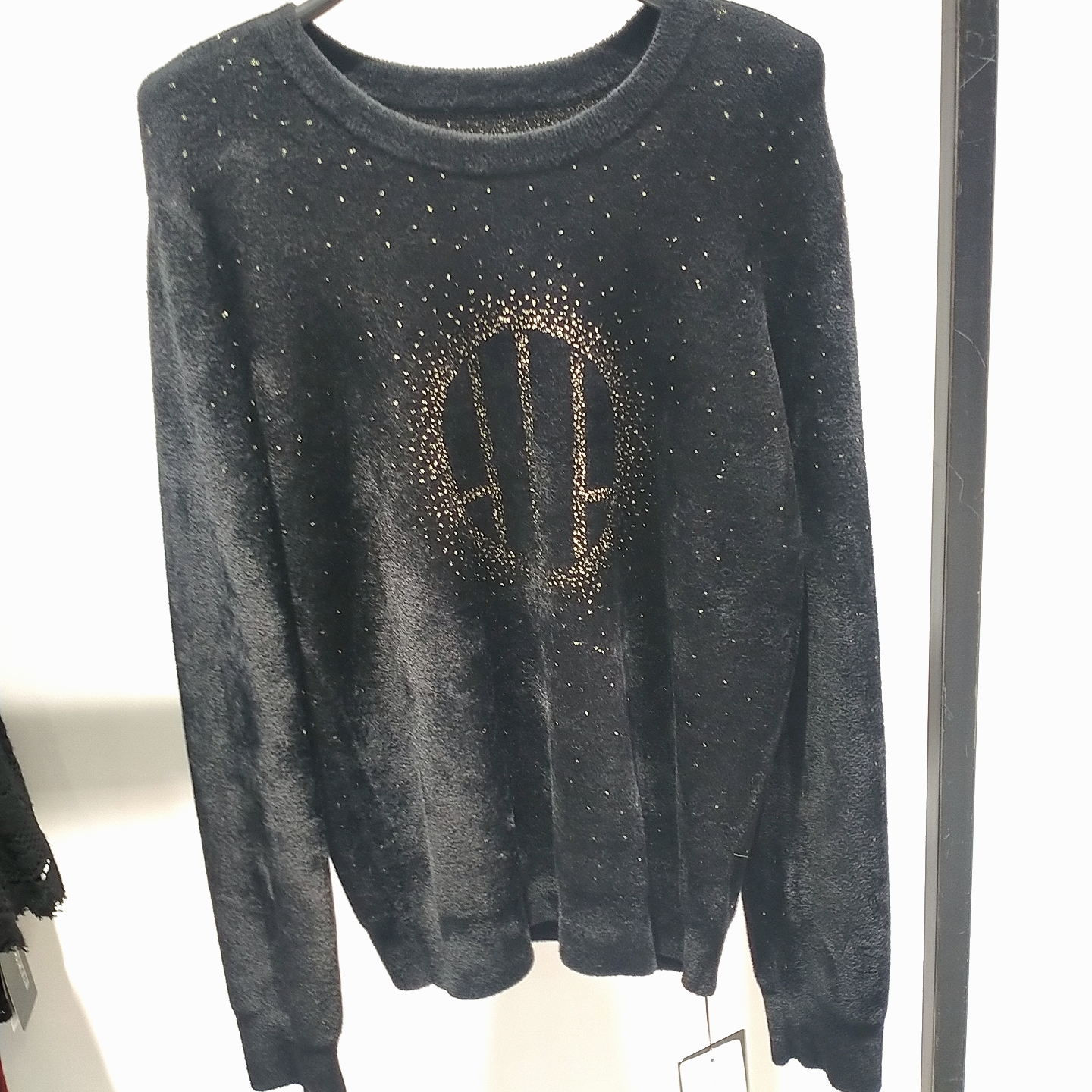 女装品质高端折扣回馈丝绒卫衣（不退换）