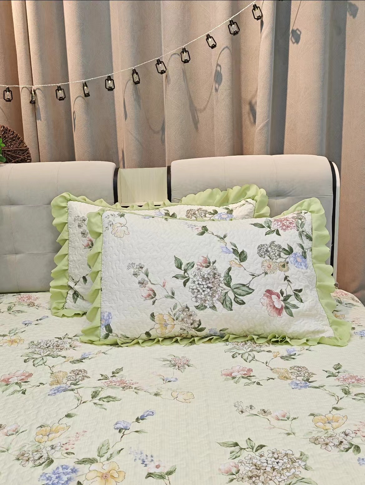 《花边枕套》Z 泡泡 棉新款绗绣花边枕套 48*74cm（一对装）