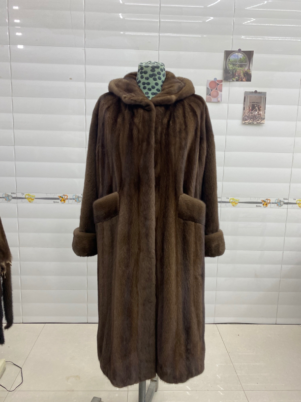 浩月锦裘进口天鹅绒级别小母貂挖削0.4机开全抽刀工艺防风帽挽袖