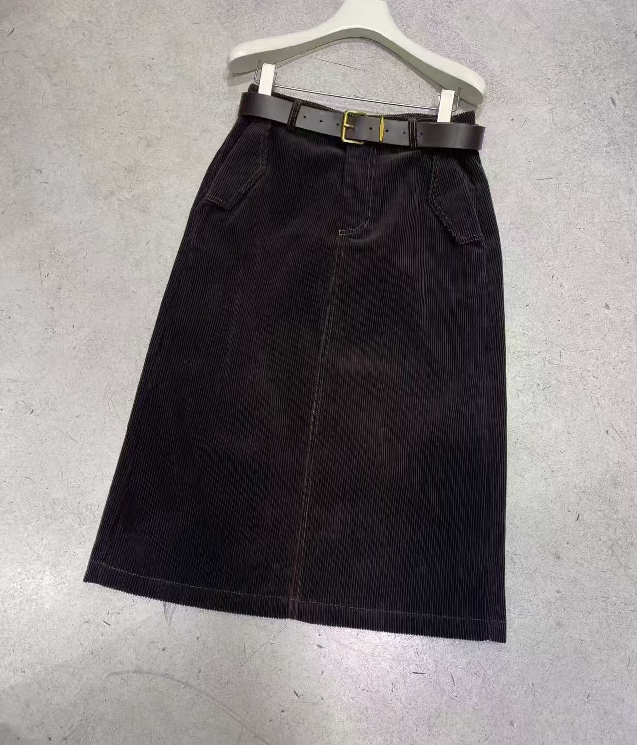 ZLAbout-us【冬季特惠】复古简约灯芯绒休闲A字版半身裙53566