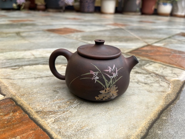 云南建水紫陶/阳刻阳填工艺手工苹果壶/天然泥料