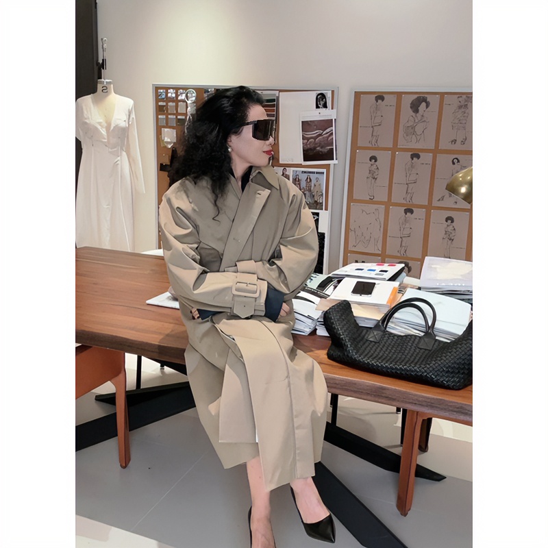 插肩袖廓形大风衣