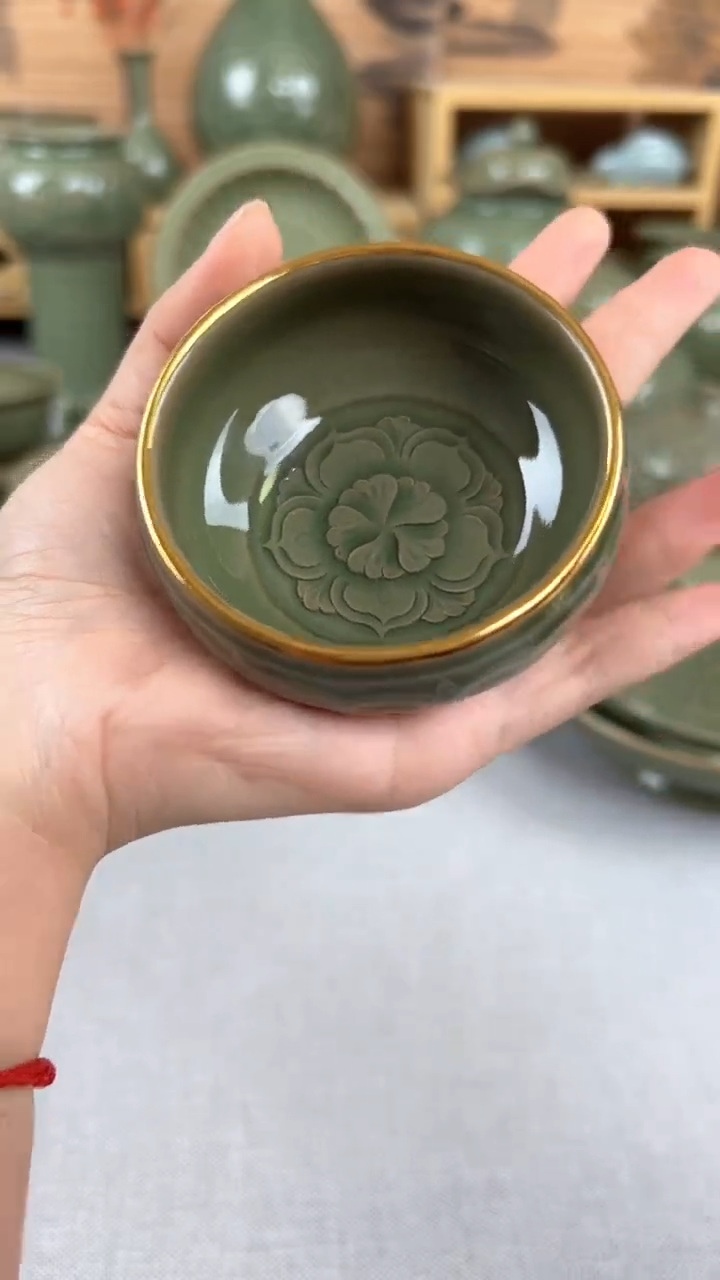 【闪购商品】瓷其他纯手工秘色毗卢金钵