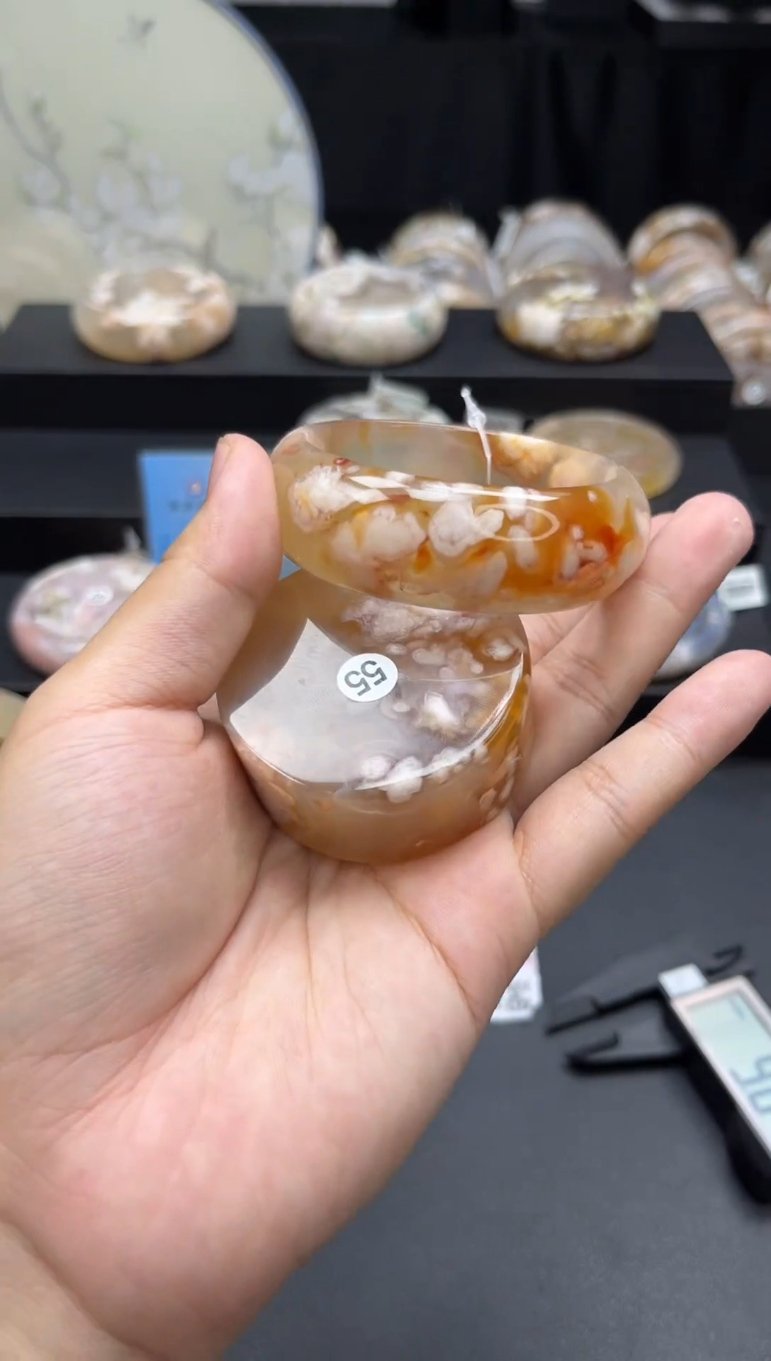 【闪购商品】石英质玉手镯未镶嵌赠品镯心（56圈口）