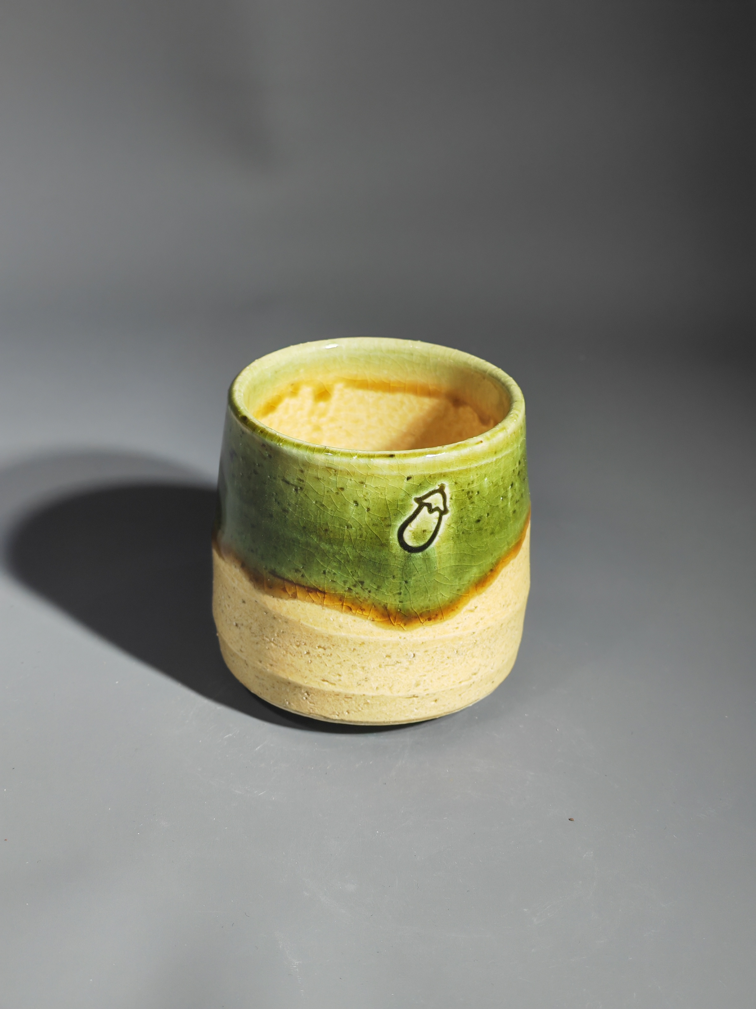 34青织部烧茄子杯，小小的也很可爱找主播有优惠