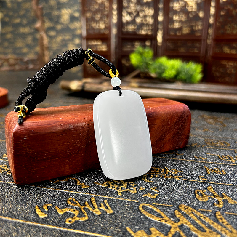 【左氏珠宝】手工精雕和田玉平安无事牌吊坠1316