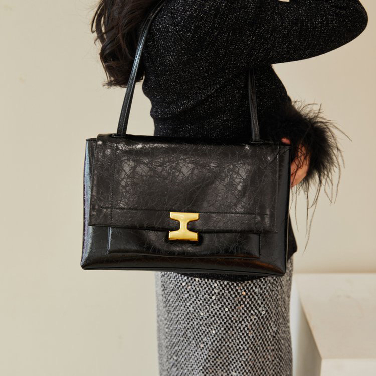 新款百搭女包单肩休闲大容量新款气质简约时尚潮包（9229）