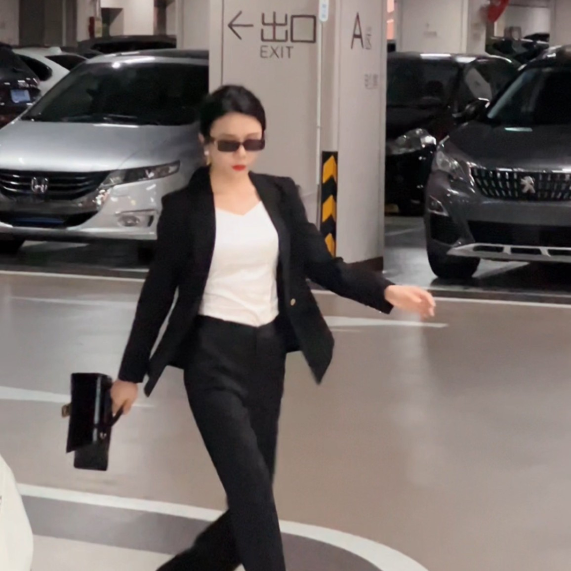 2352高级感双排扣西服套装气质西装职业喇叭裤套装