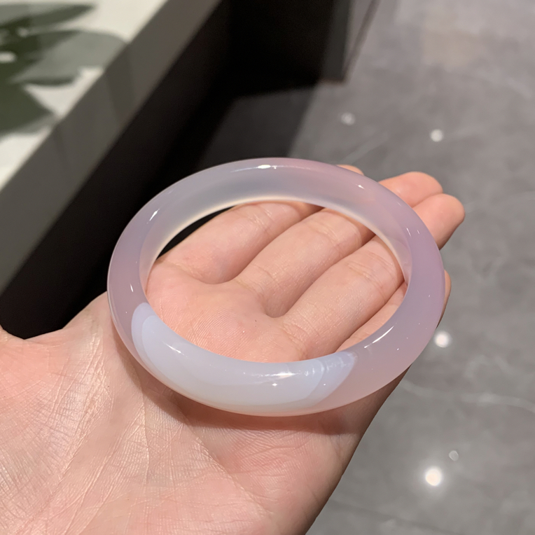 天然玛瑙白线纹渐变浅紫正圈～59圈