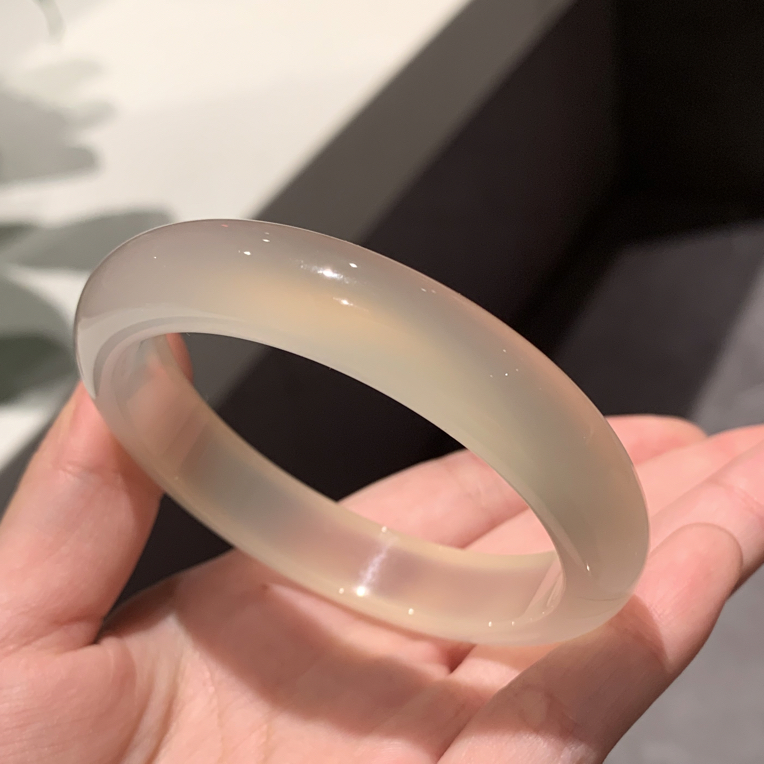 天然玛瑙飘沙小中宽正圈～54+圈口